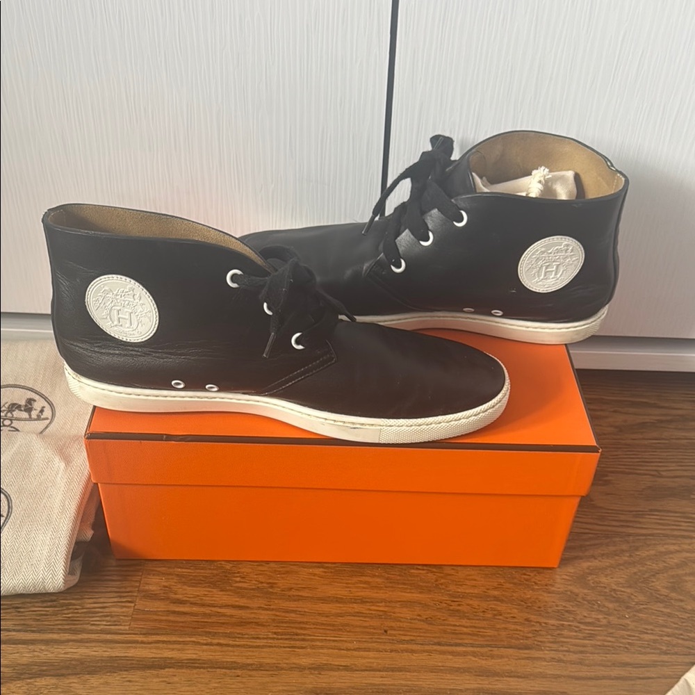 Men's Black Leather High-Top Sneakers